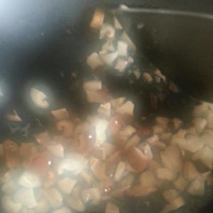 香菇肉燥饭的做法 步骤2