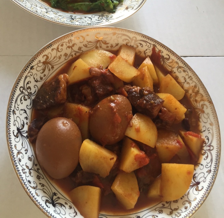 西红柿牛腩土豆