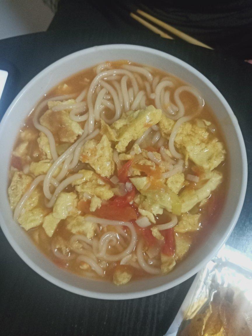 恨不得抱着锅舔的番茄鸡蛋面