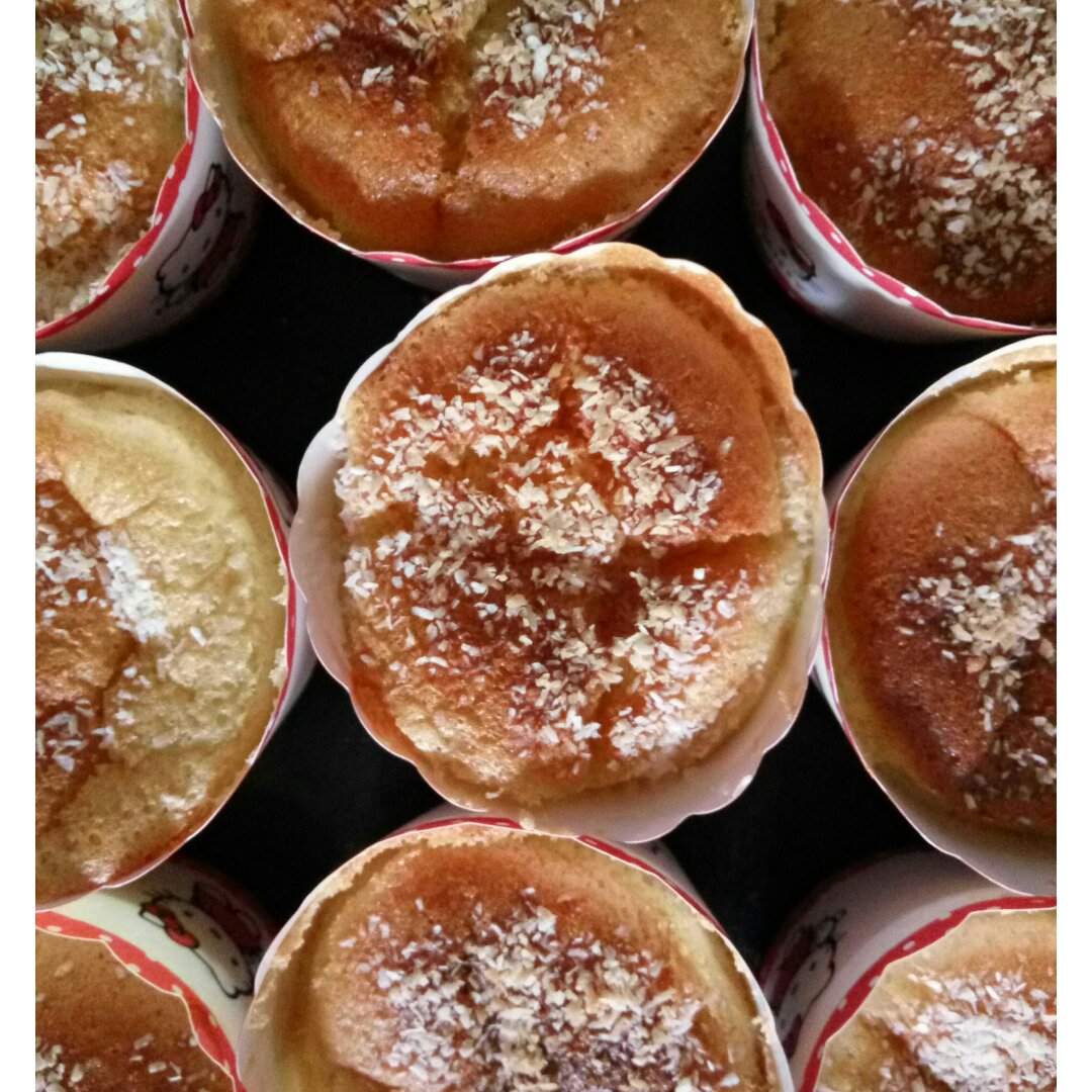 软绵绵戚风纸杯蛋糕