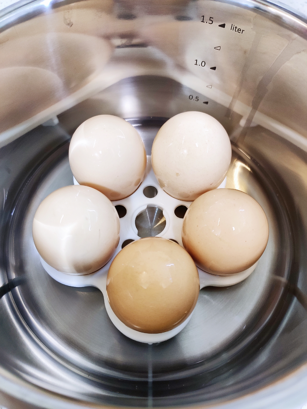 小奶锅版 教科书级别的蒸鸡蛋白煮蛋（2人份）三七原则，小白也能上手，无需蒸蛋器！的做法