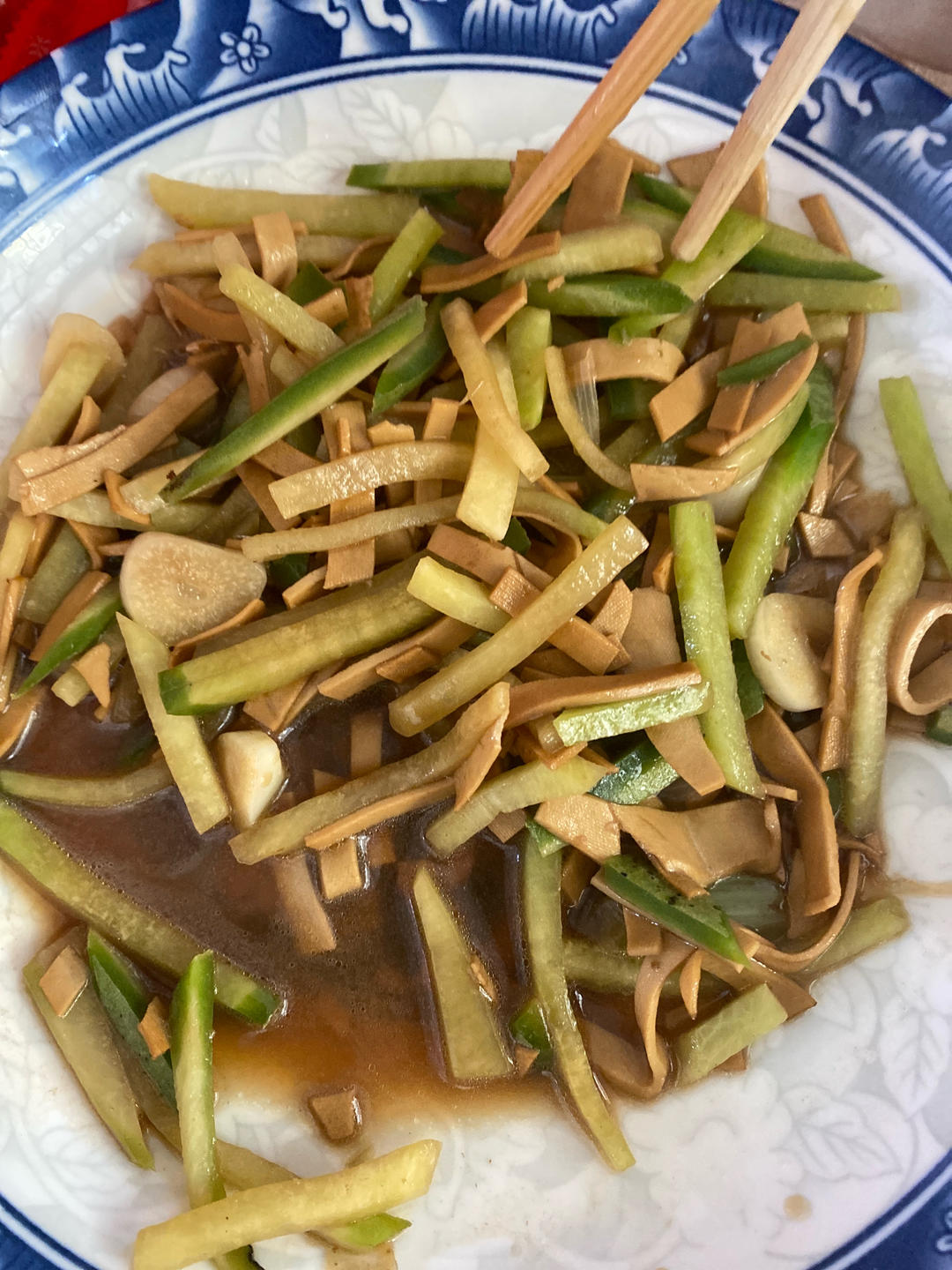 胡萝卜炒豆腐皮