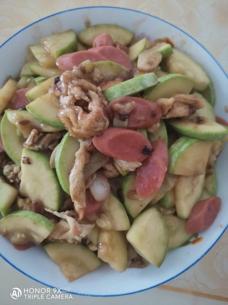 家常菜：小炒西葫芦