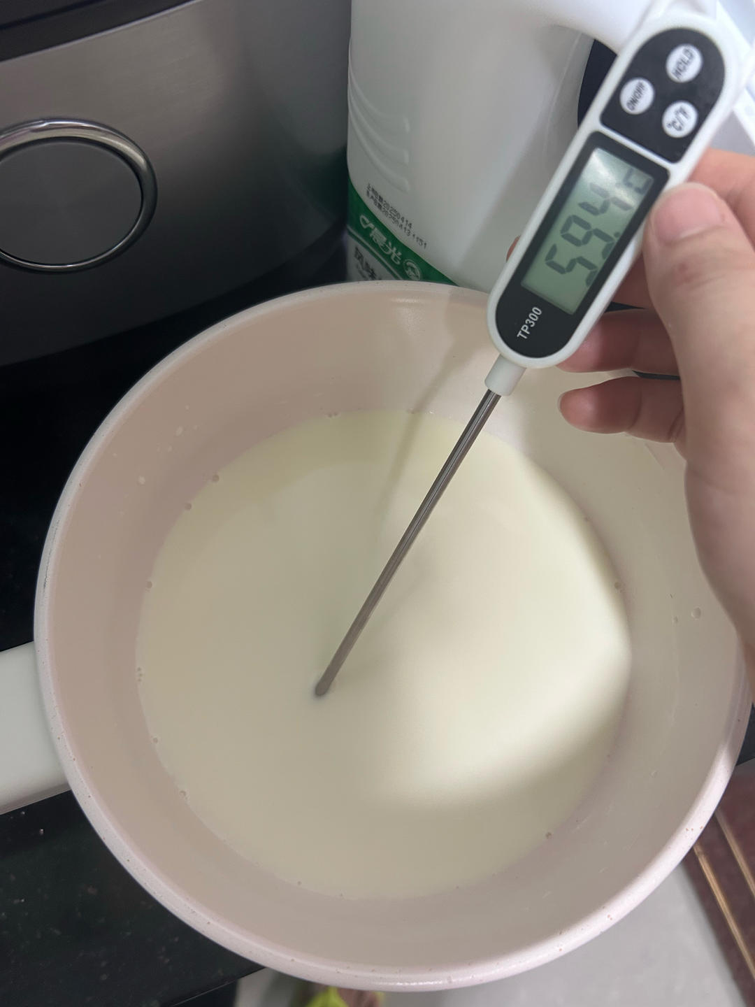 纯奶手撕吐司的做法 步骤1