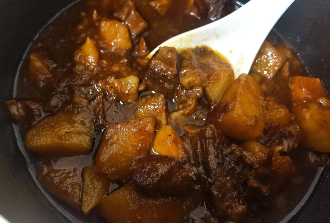 最简单下饭的红烧牛肉，牛腩牛肋条牛上脑做出来都爆香，太好吃了！