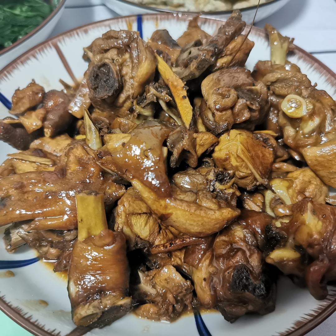 五指毛桃焖鸡
