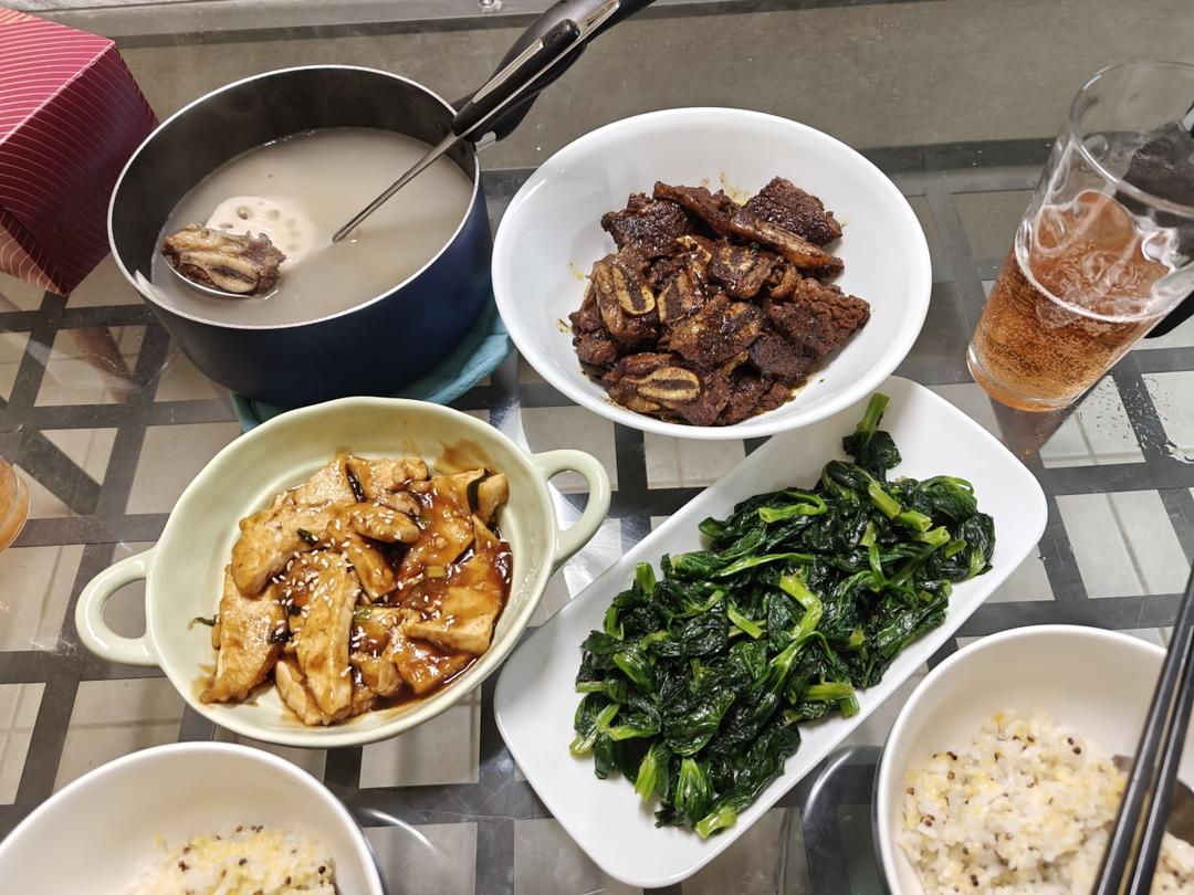 红烧牛仔骨