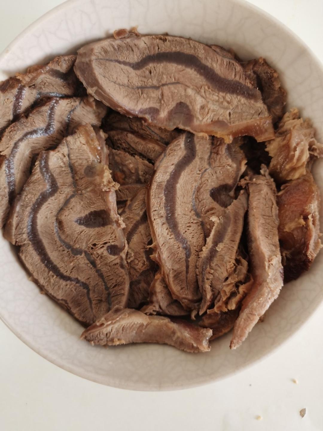 卤牛肉