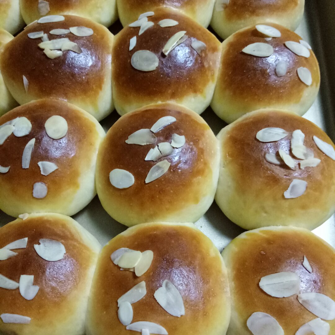蜂蜜牛奶小餐包