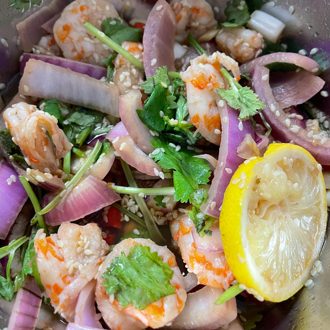 鲜嫩爽口，低脂低卡的酸辣柠檬虾，爆好吃