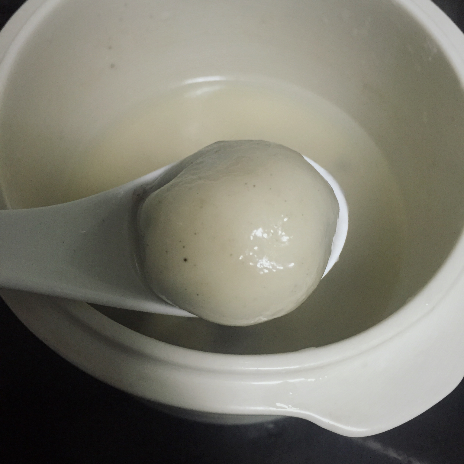 黑芝麻汤圆