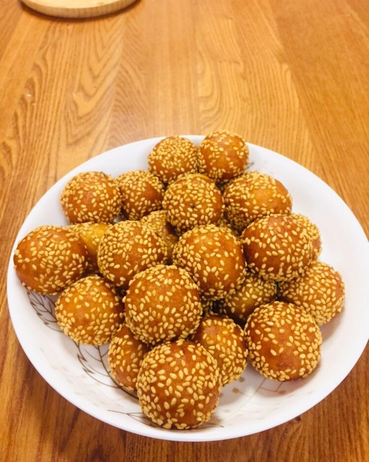 妈妈教炸的红薯丸子