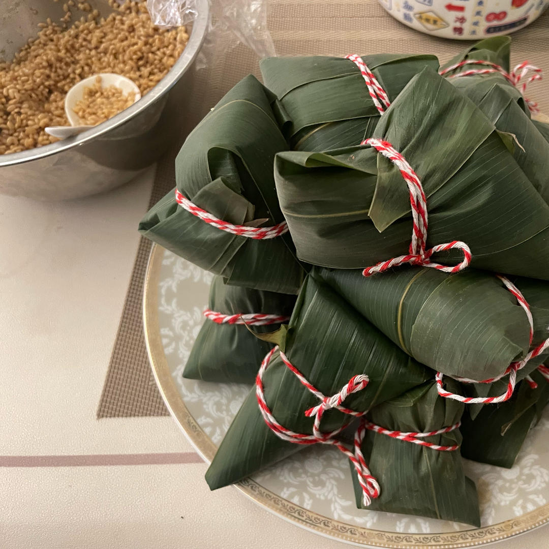 好吃到飞起的肉粽子