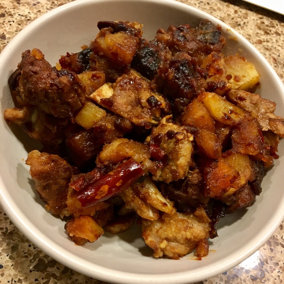 【电饭煲土豆焖排骨】
