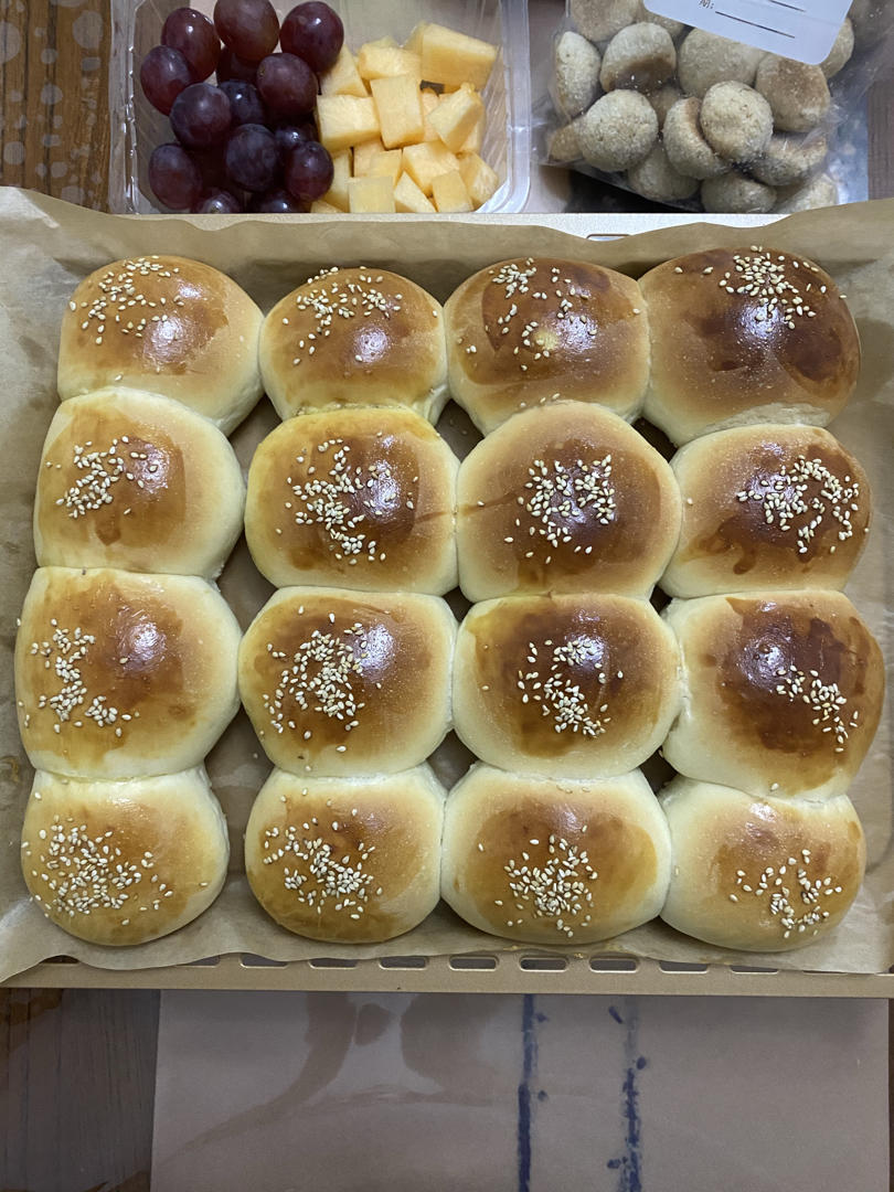 🥛超简单快手，柔软拉丝，一次发酵，牛奶小餐包