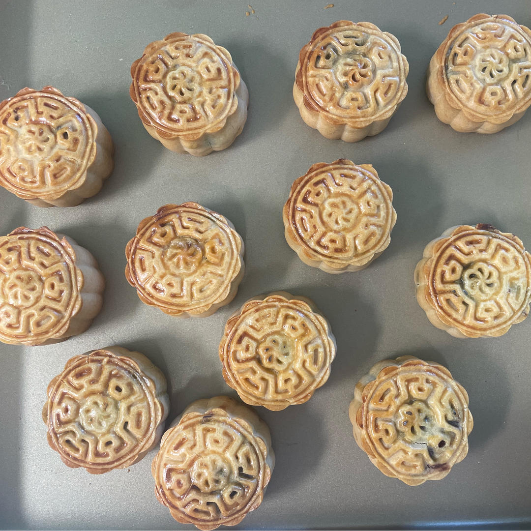 广式月饼（豆沙蛋黄馅）50克