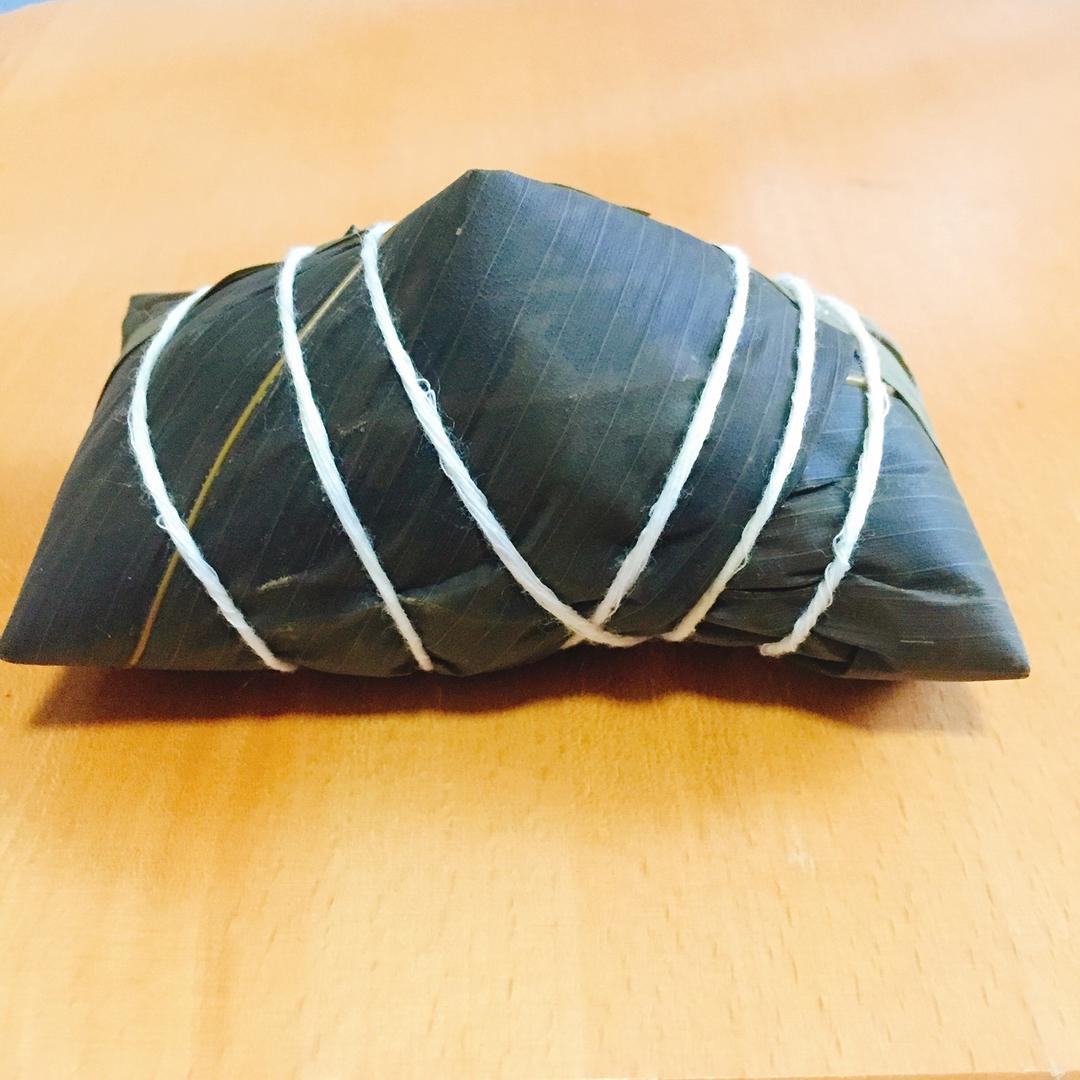 手把手教你包广式咸肉粽