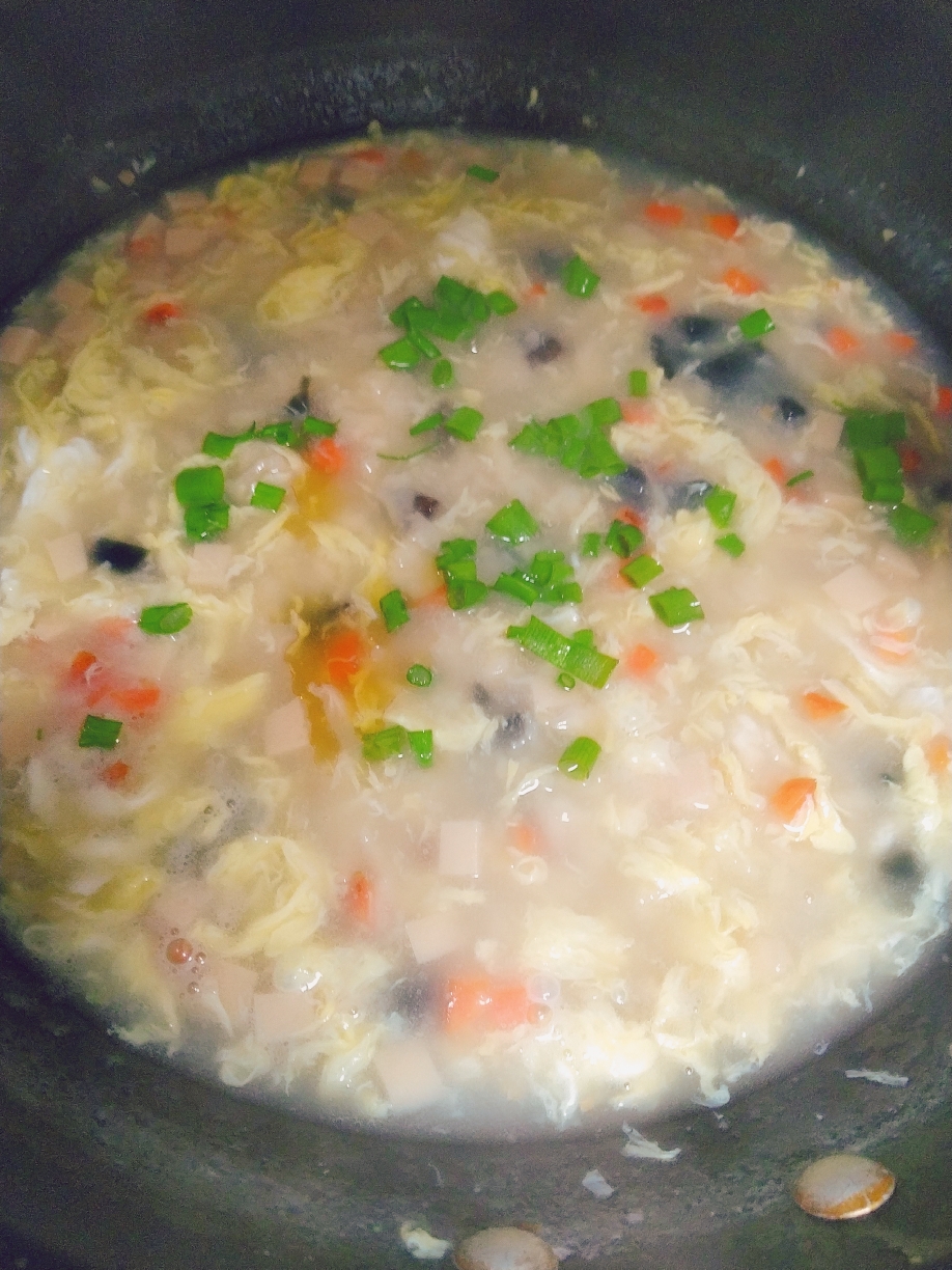 皮蛋火腿疙瘩汤的做法 步骤5