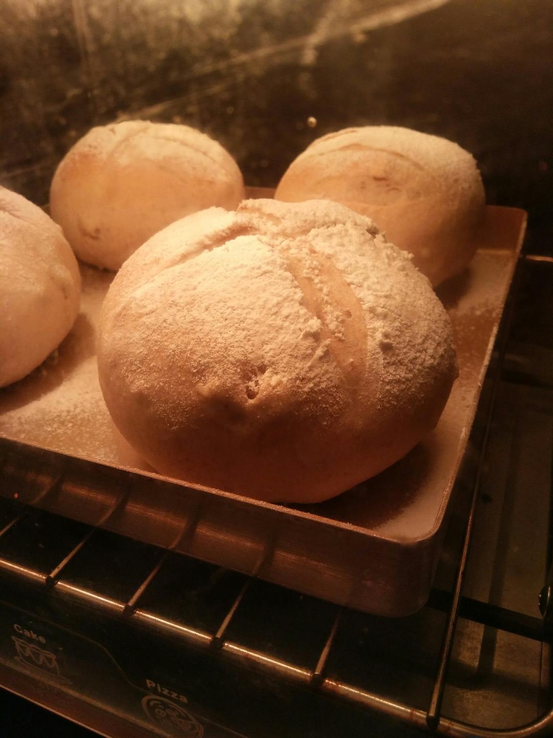 无糖无油黑麦核桃软欧