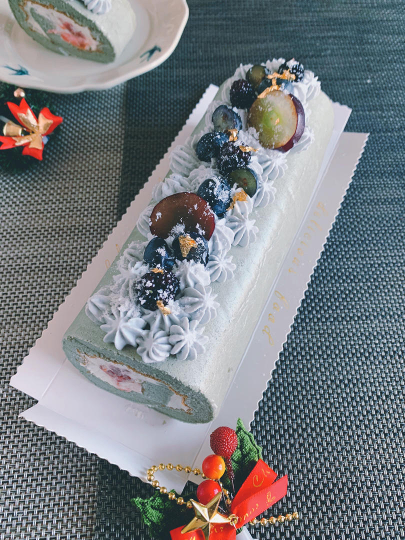 圣诞气氛🎄山楂奶油夹心蛋糕卷|口味很美妙❤️