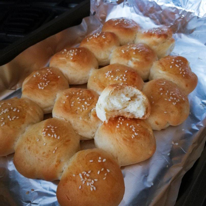 大人小孩都爱不释口的【蜂蜜牛奶小餐包】