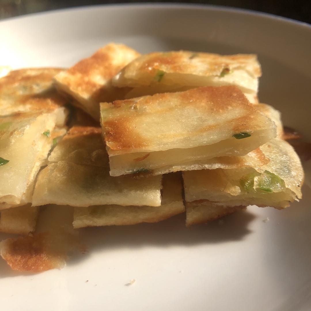 超简单零失败的快手早餐——美味葱油饼
