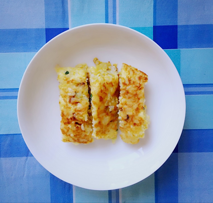 鸡蛋米饭饼——上班族快手早餐