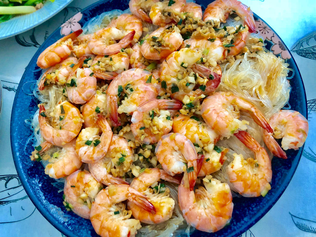 烤蒜蓉粉丝虾～这样吃也太过瘾了吧