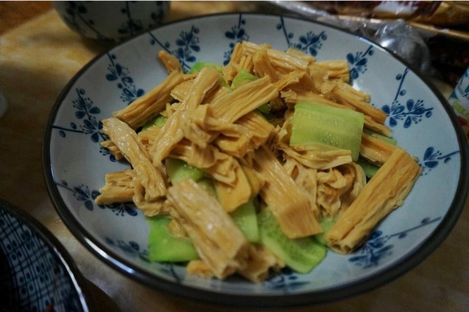 黄瓜炒腐竹的做法