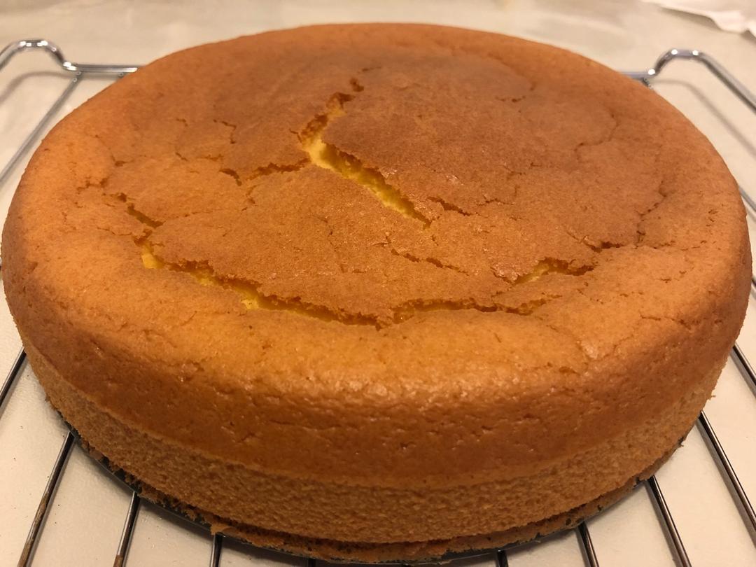 烤箱做蛋糕（戚风蛋糕的做法）