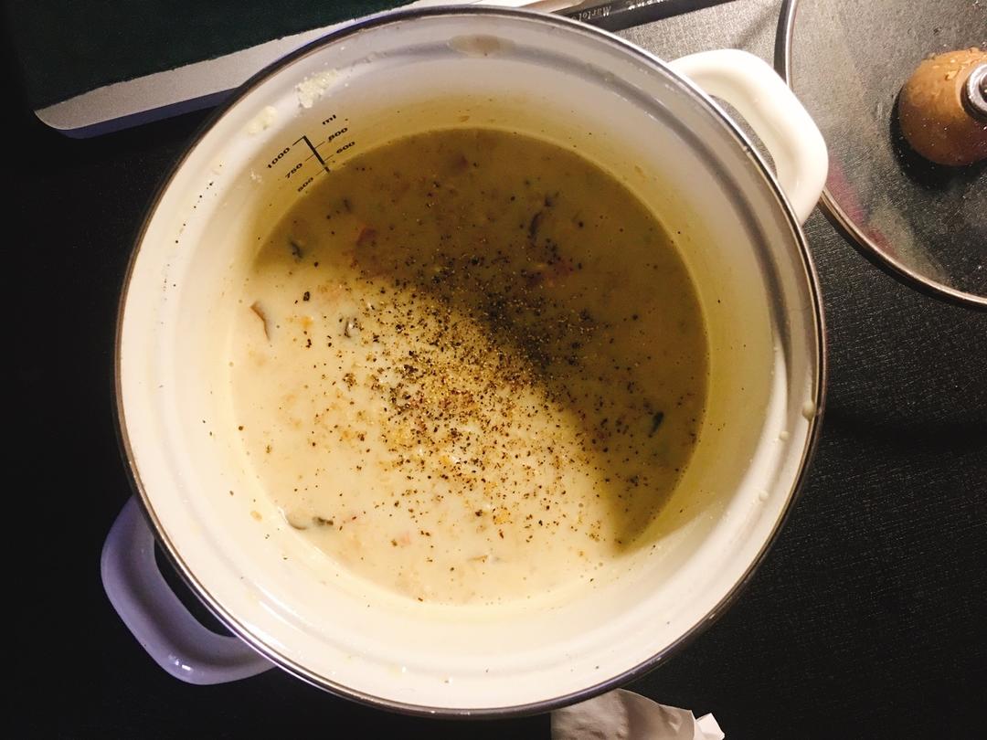 咸味蔬菜火腿燕麦粥