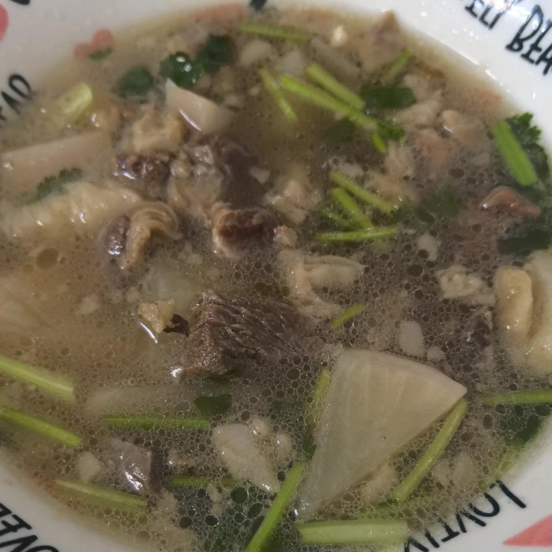 牛肉炖萝卜