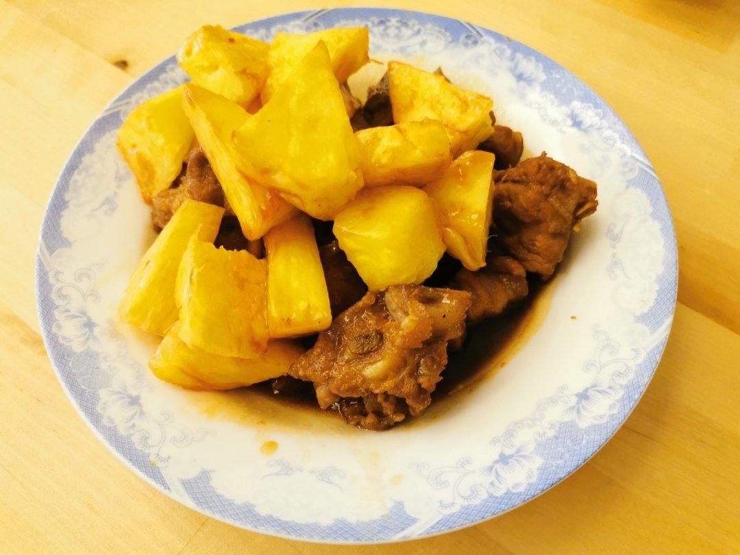 菠萝咕噜肉