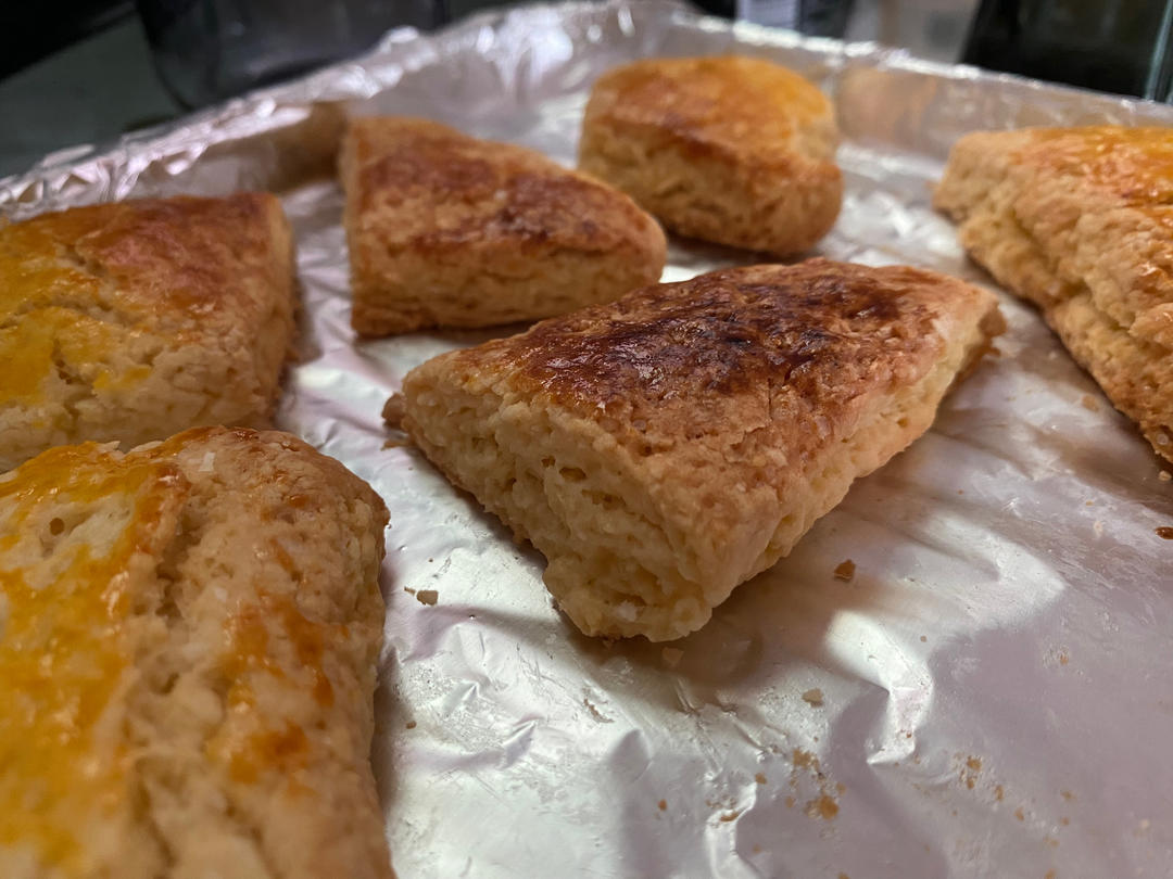 完美裂纹～百分百成功的超好吃奶香司康（禁止搬运）