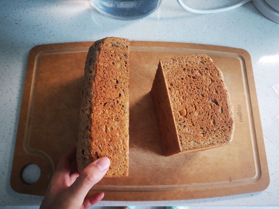 万能全麦吐司配方🍞（含疯狂长个㊙️！黑麦黑糖黑芝麻核桃包为例）