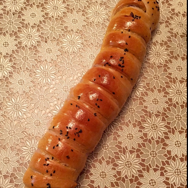 毛毛虫肉松面包