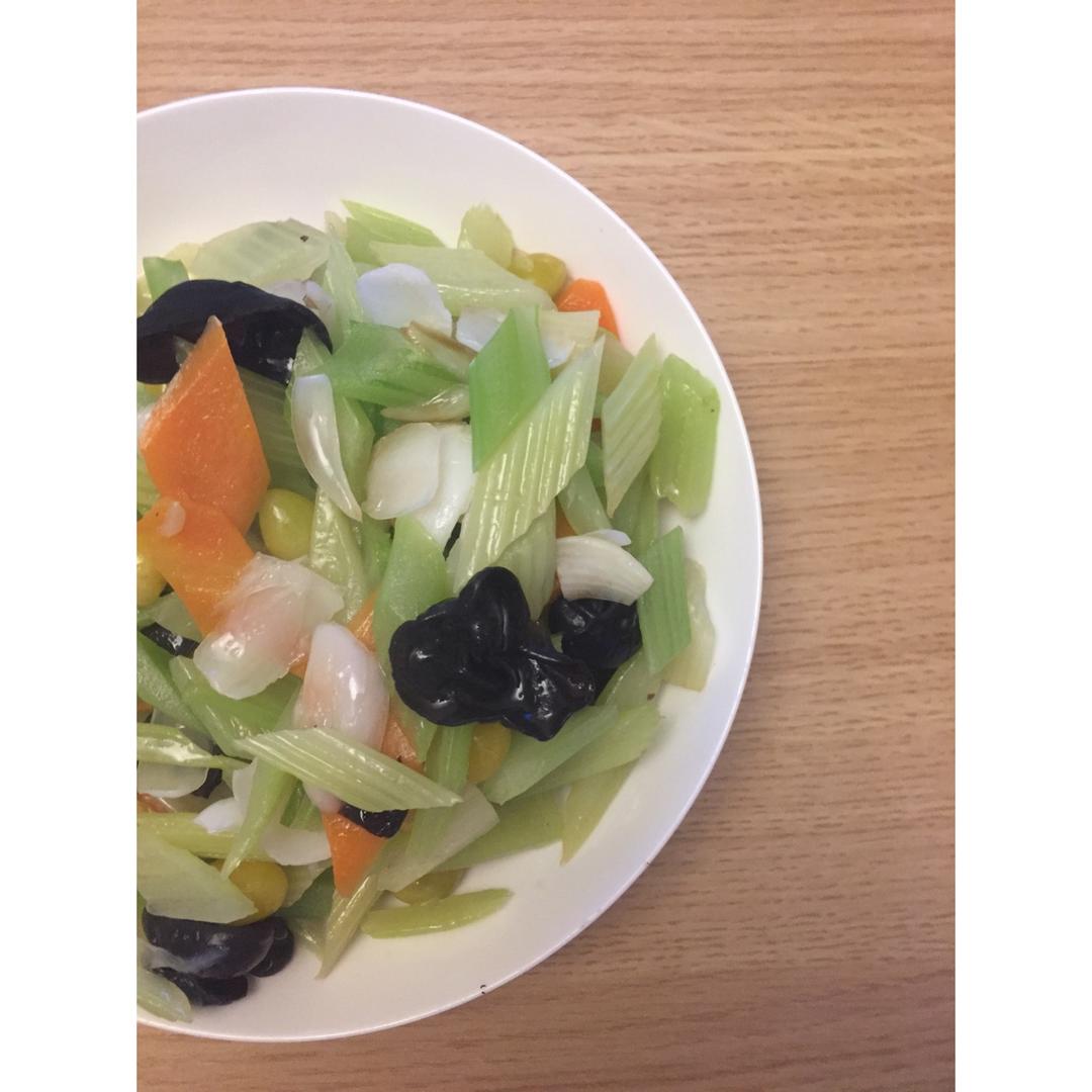 【食材包操作说明】西芹百合什锦炒