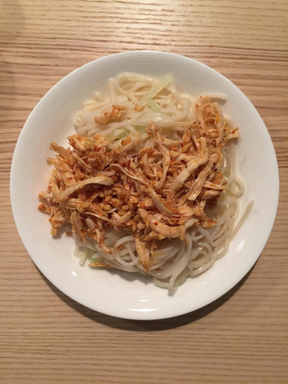 鸡丝凉面