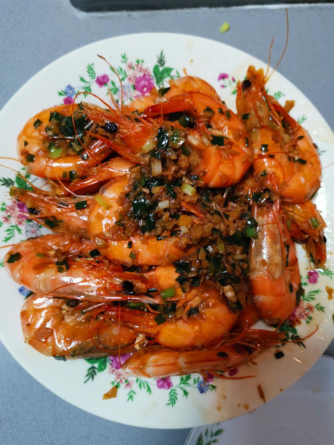 小朋友很喜欢的秘制茄汁油焖大虾