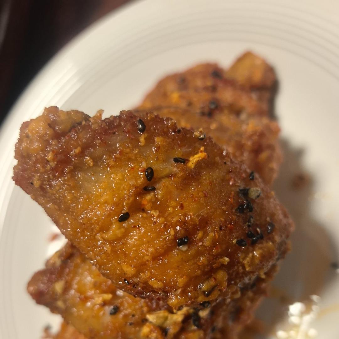 ㊙️外酥里嫩❗️好吃到舔手指的香辣脆皮鸡翅