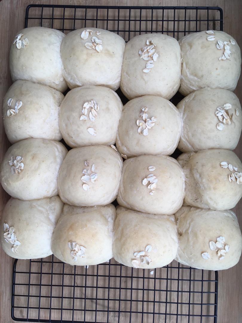 天然酵种燕麦土豆泥餐包