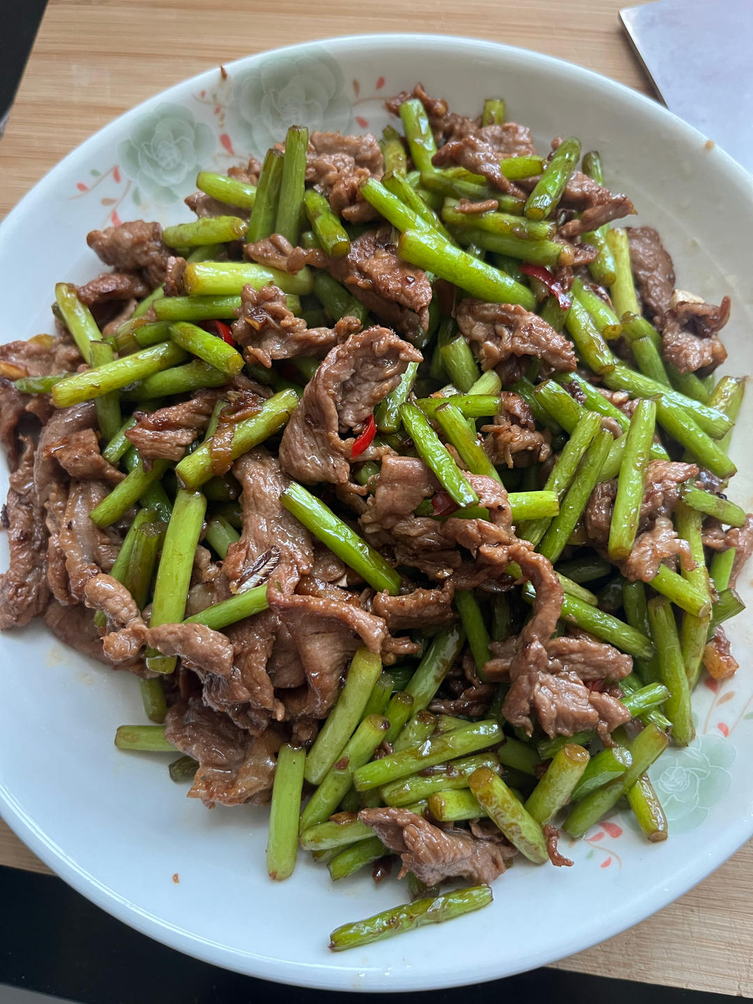 蒜苔炒牛肉