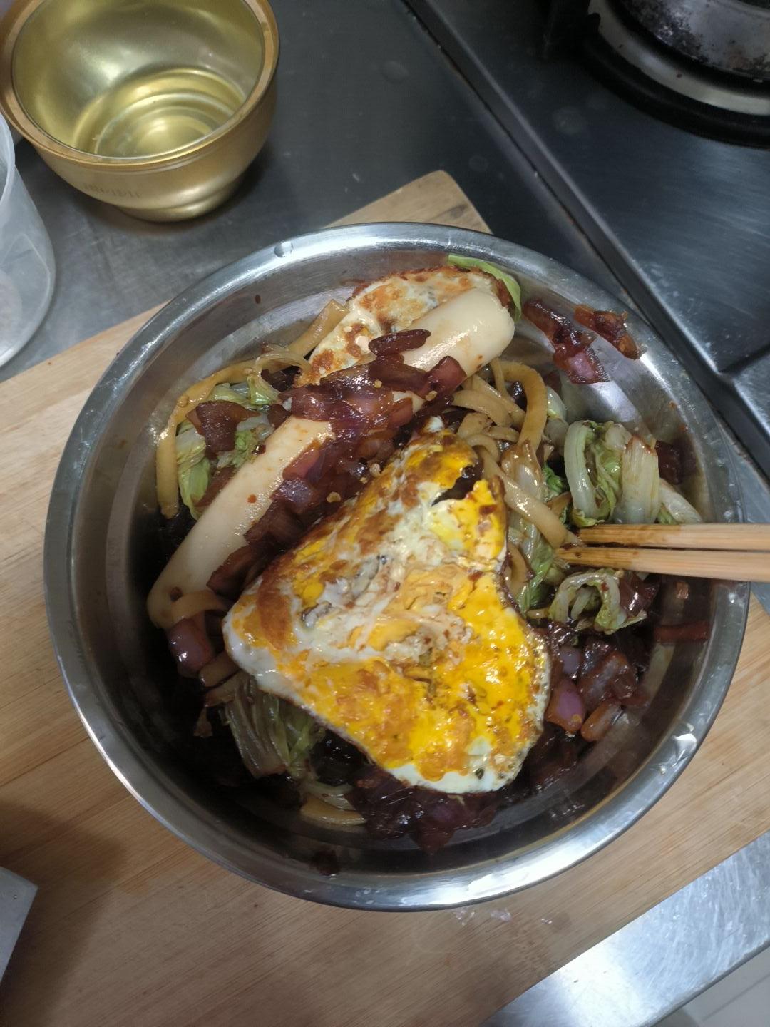 『主』洋葱拌面