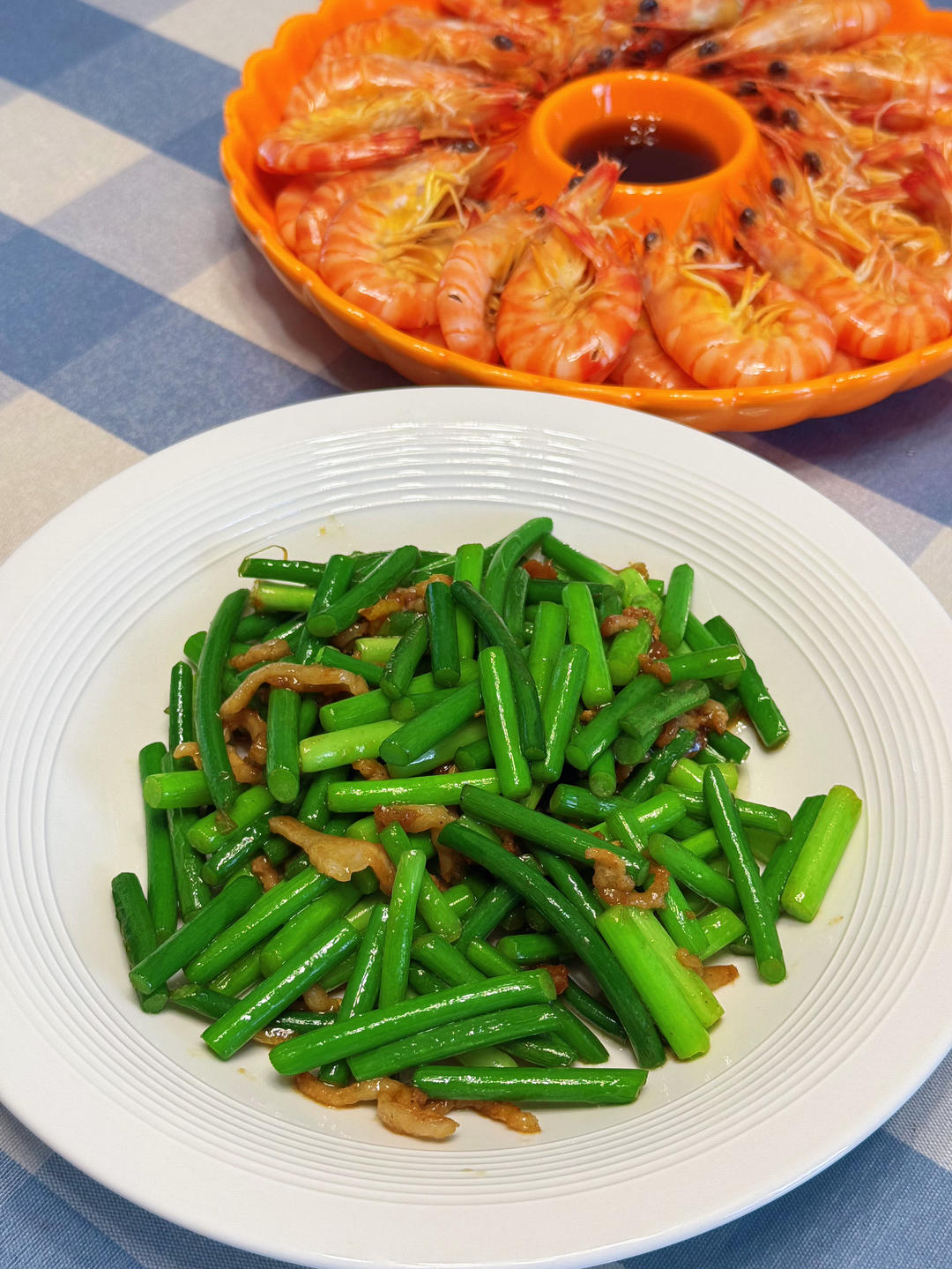 蒜苔炒肉丝