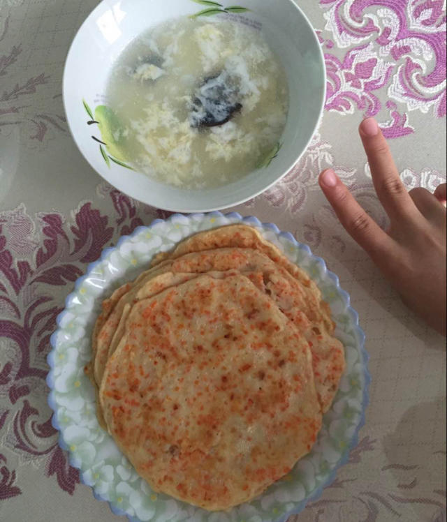 胡萝卜鸡蛋饼