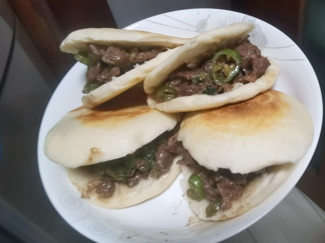 肉夹馍(白吉馍的制作)
