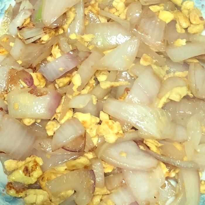 洋葱炒鸡蛋