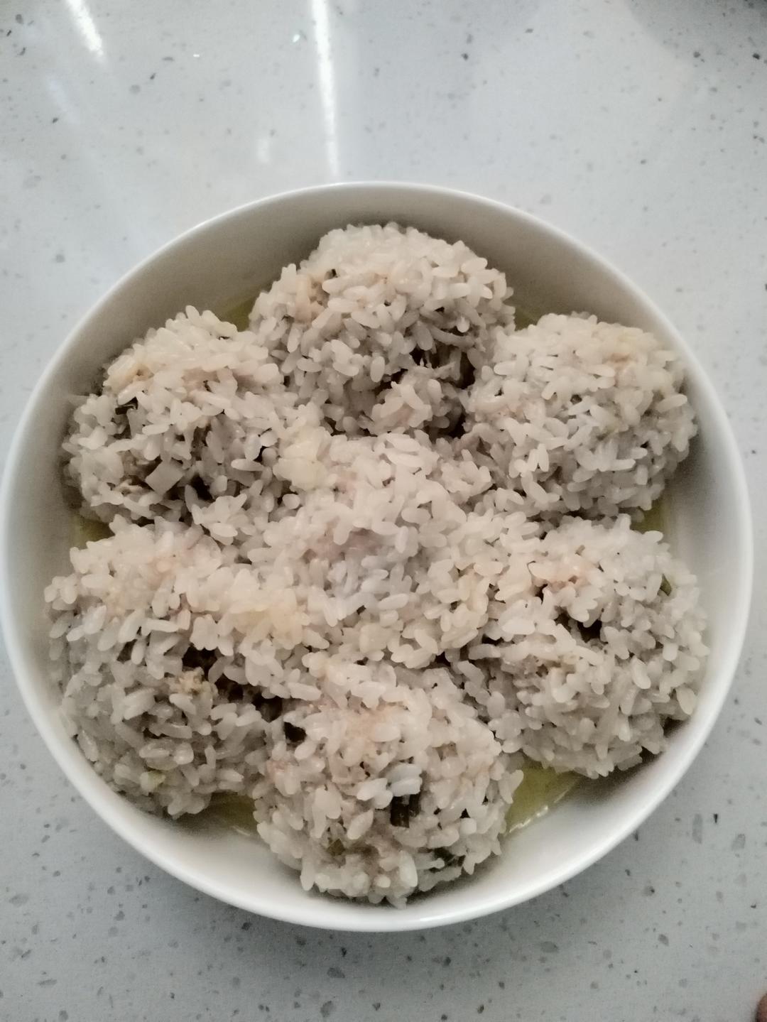 蒸牛肉萝卜丸子