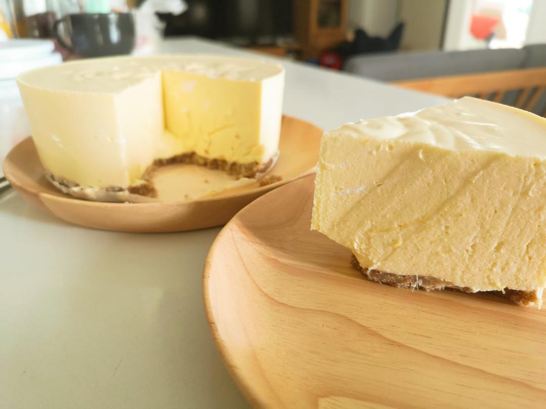 芒果慕斯（镜面）八寸