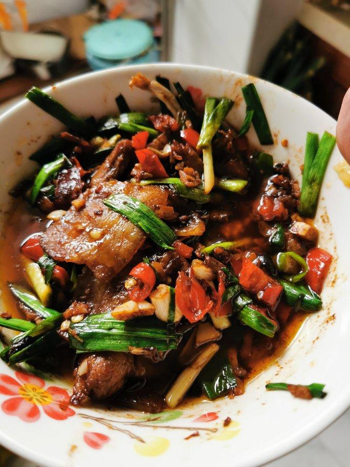 正宗回锅肉 隔壁大爷都被馋哭了